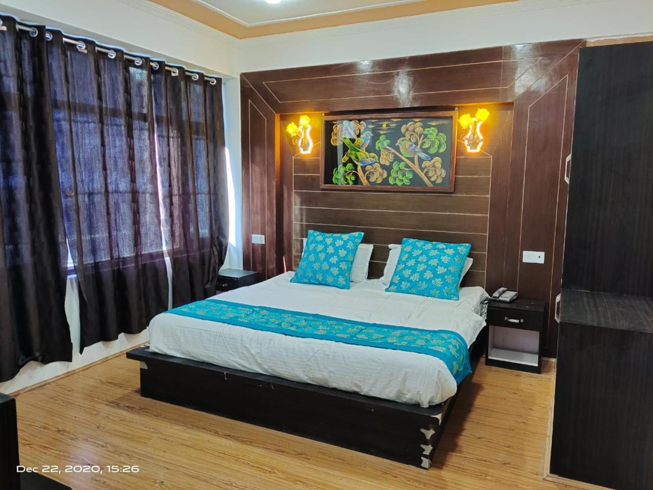 Hotel D Indian Kargil Bagian luar foto