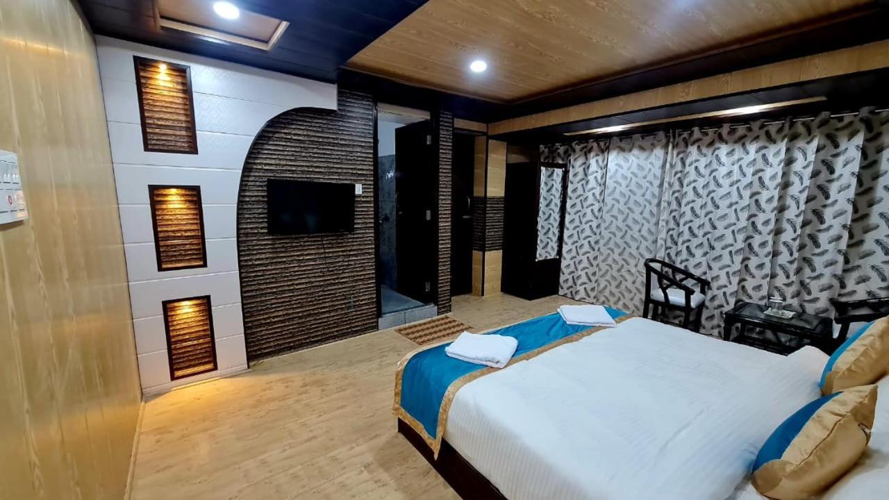 Hotel D Indian Kargil Bagian luar foto